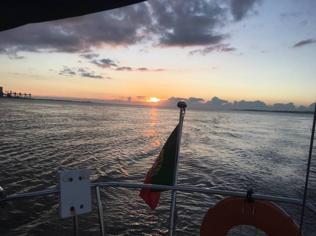 Luxury Sailboat Ride On The Tagus River