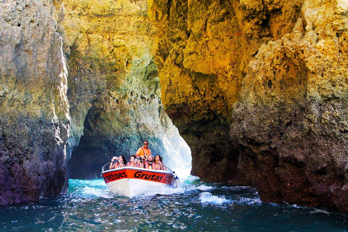Trip To The Caves Of Ponta Da Piedade