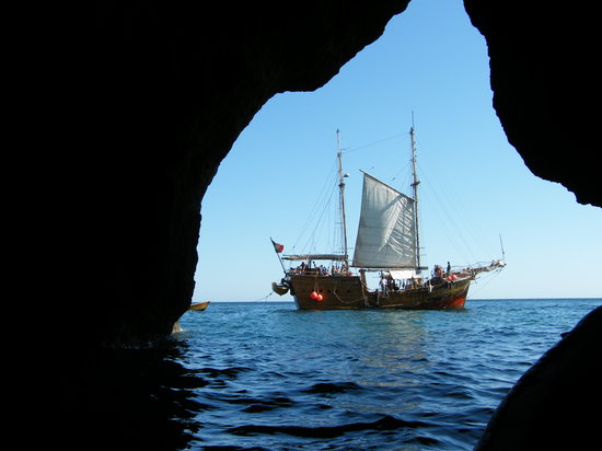 Pirate Adventure - Sea Caves Tour Algarve