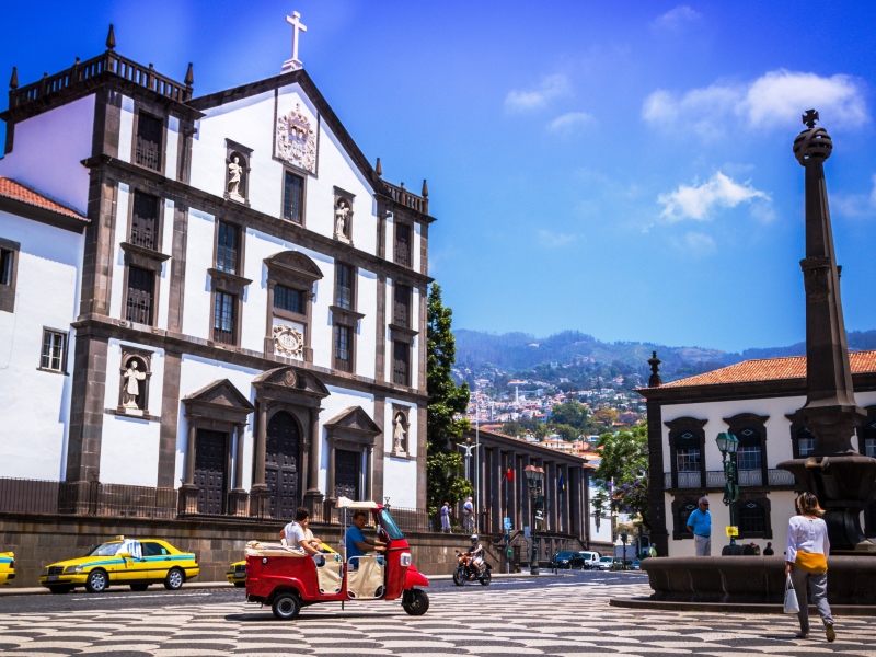 Oldtime Tuktuk Tour In Madeira