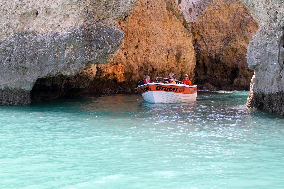 Trip To The Caves Of Ponta Da Piedade