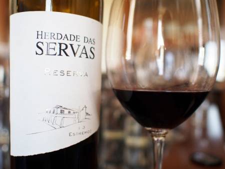 Blind Tasting Of Wines From Herdade Das Servas