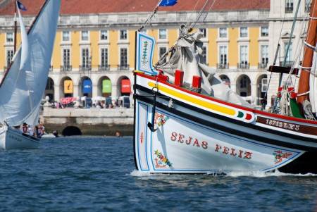 Lissabon: 45-Minütige Expresskreuzfahrt Mit Einem Traditionellen Boot