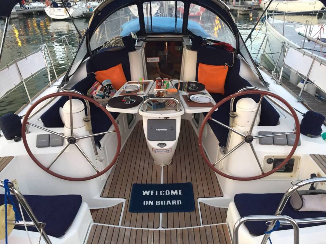 Exclusive Luxury Sailboat