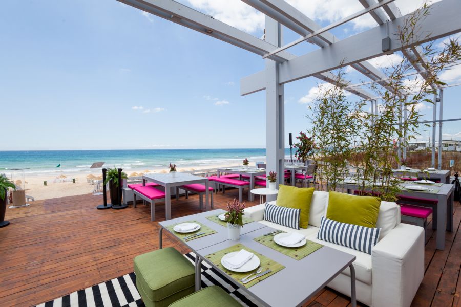 Navette Sur La Plage (Lisbonne Vers La Costa Da Caparica)