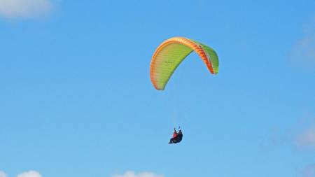 Paragliding Flight & City Tour From Cádiz