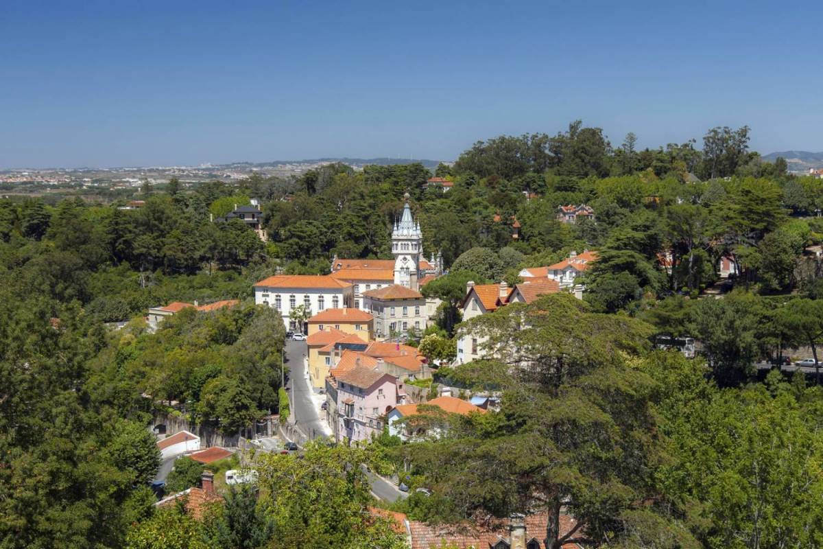 Sintra, Cascais And Queluz Palace 8H Private Tour