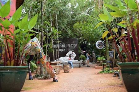 Baan Sillapin Artists Village Y Museo 3D En Hua Hin