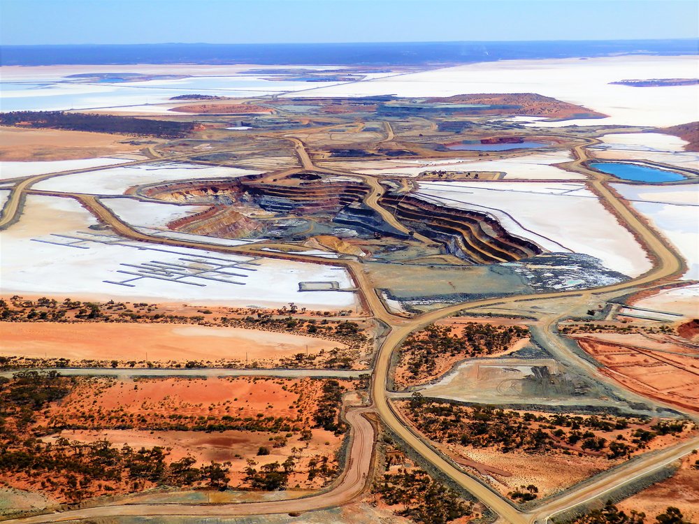 Lake Lefroy Including Big Pit Scenic Flight