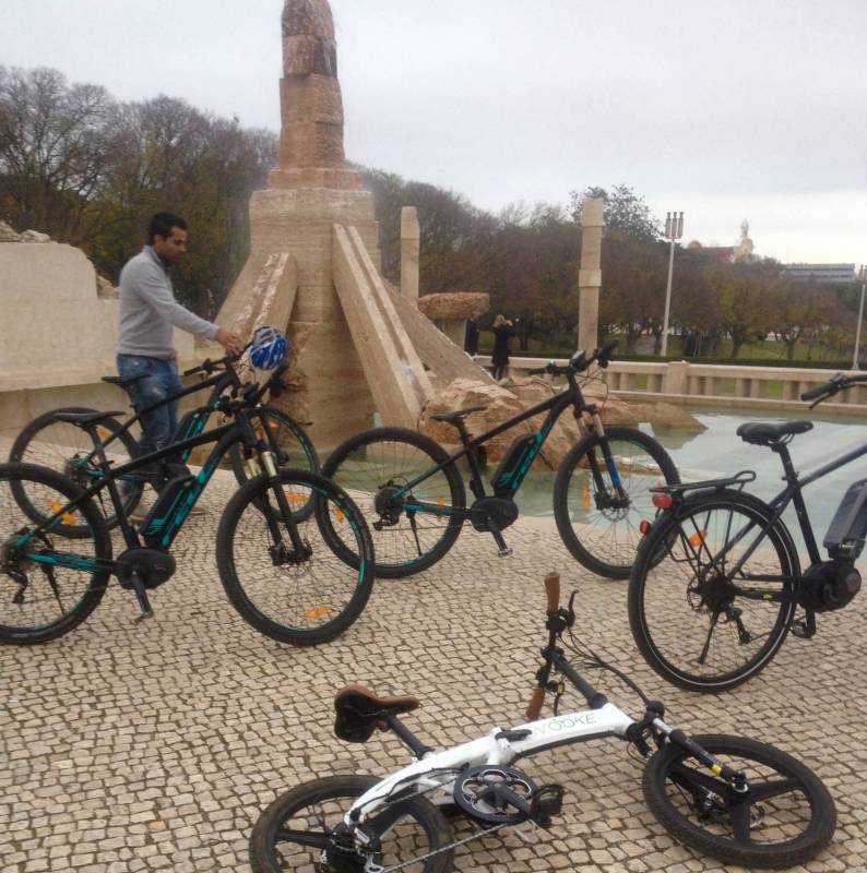 Lisbon 7 Hills, Viewpoints And City Center - Electric Bike Tour