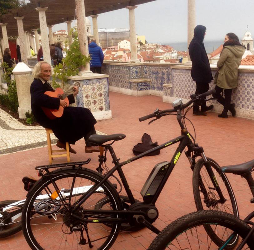 Lisbon 7 Hills, Viewpoints And City Center - Electric Bike Tour