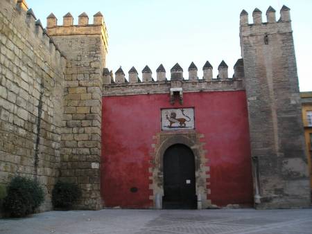 Besuch Der Kathedrale Von Sevilla Und Des Alcázar Mit Offiziellem Reiseführer Und Tickets