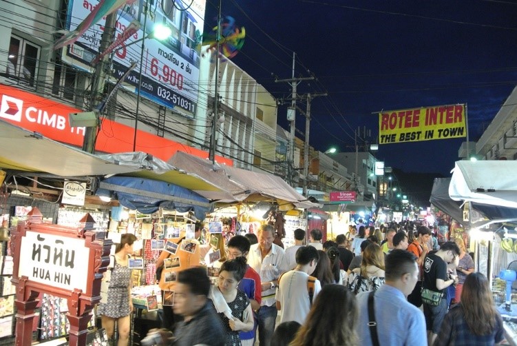 Hua Hin: Guided Street Food Tour In The Evening | experitour.com