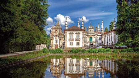 From Porto: Douro Valley And Vila Real Tour