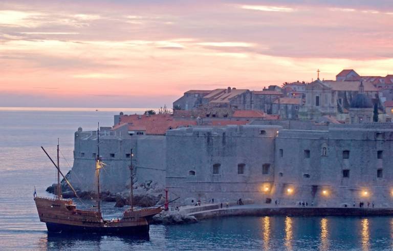 sunset-dinner-cruise-dubrovnik-experitour