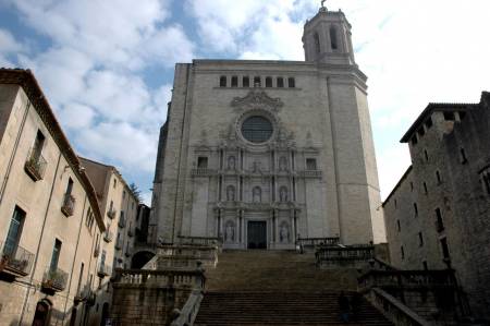 Saliendo De Girona: El Museo Dalí Y Girona Tour