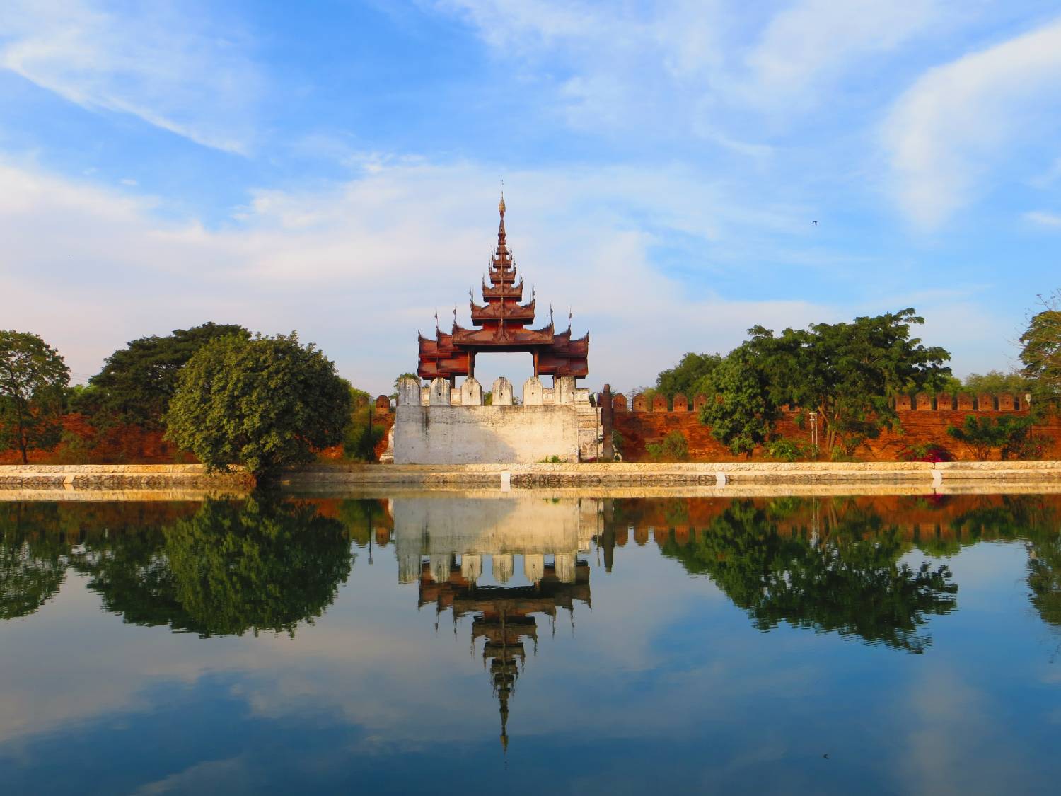 Mandalay Top Tours and Trips | experitour.com