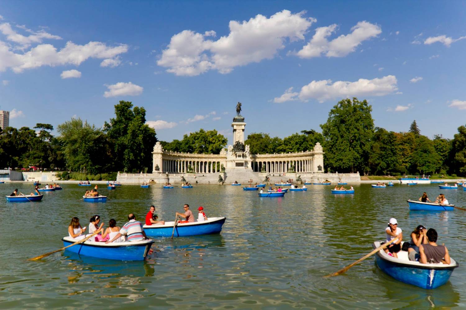 Parque del Retiro Top Tours and Tips | experitour.com