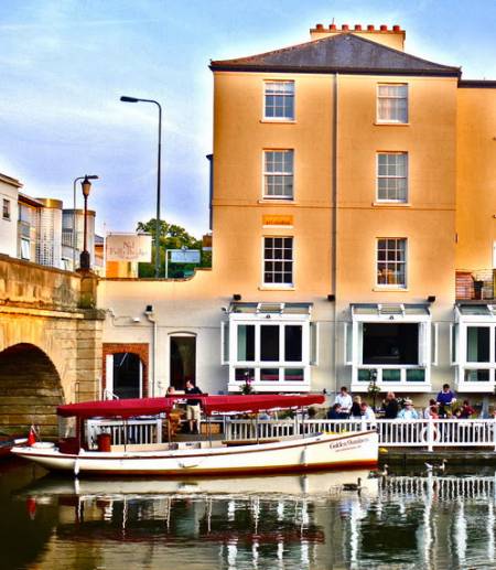 Cruise And Dine With The Folly Restaurant, Oxford