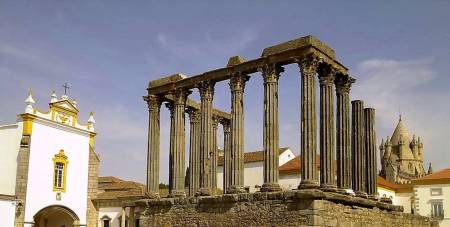 From Lisbon: Full-Day Excursion To Évora