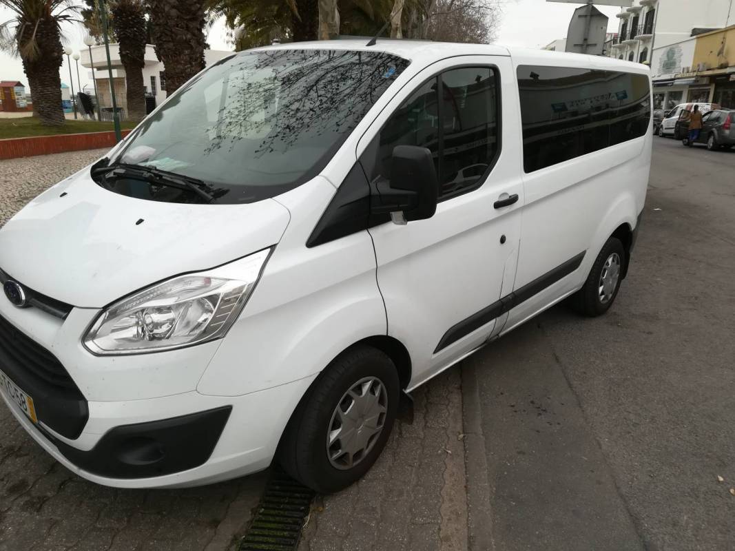 Private transfer from Olhão to Seville