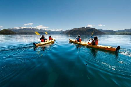 Tiki Tour – Guided Lake Wanaka Kayak Tour (Half Day)