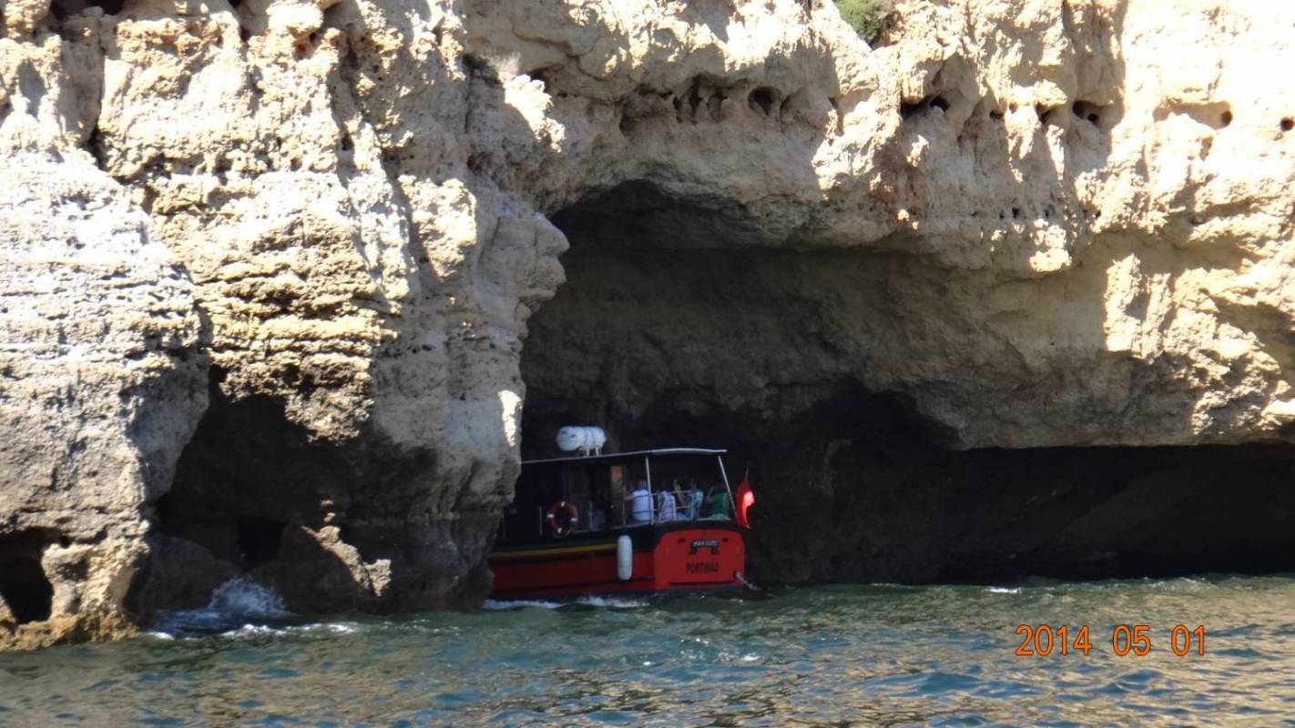 Private Boat Tour From Portimão To The Benagil Caves