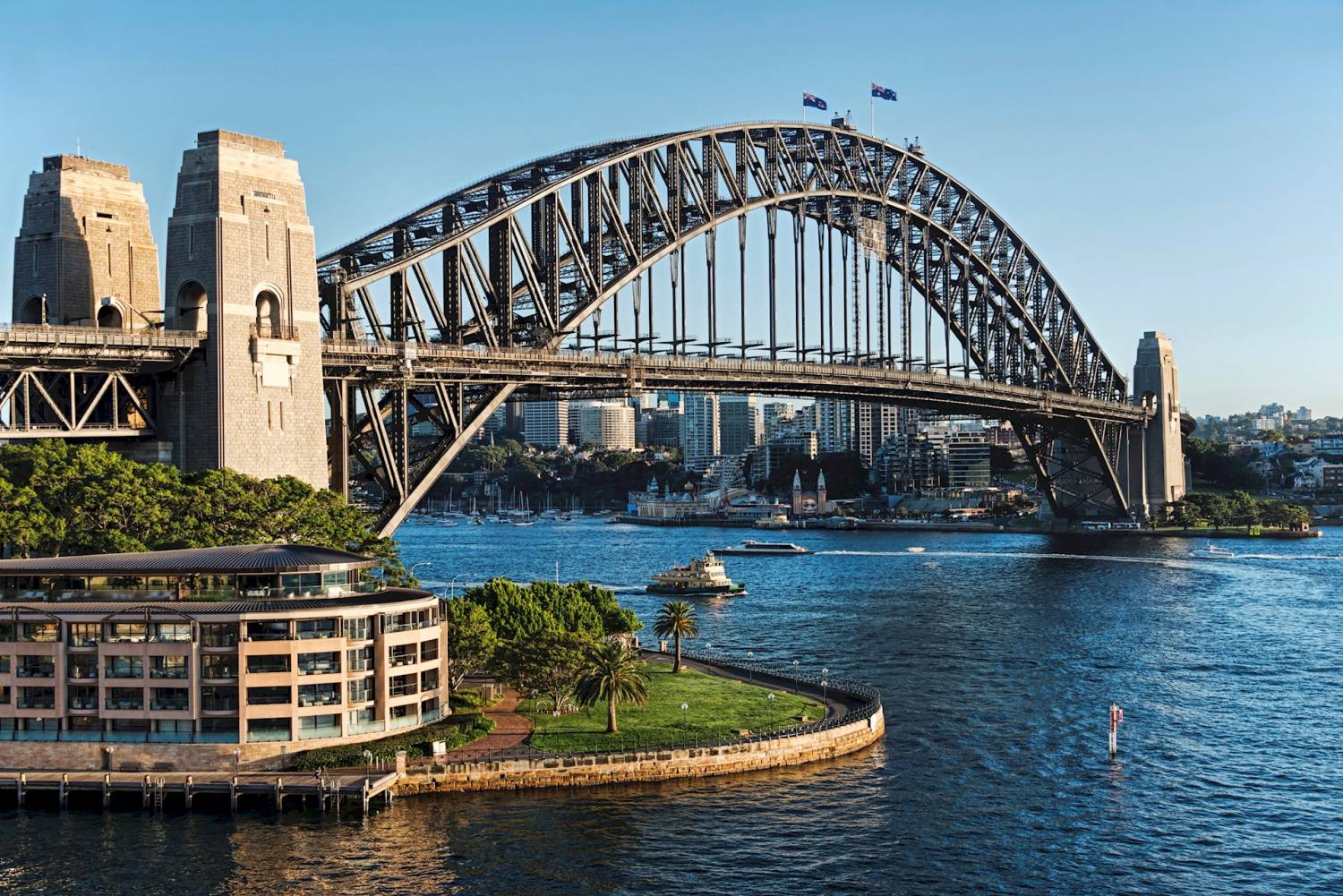 Sydney Harbour Bridge Top Tours and Tips