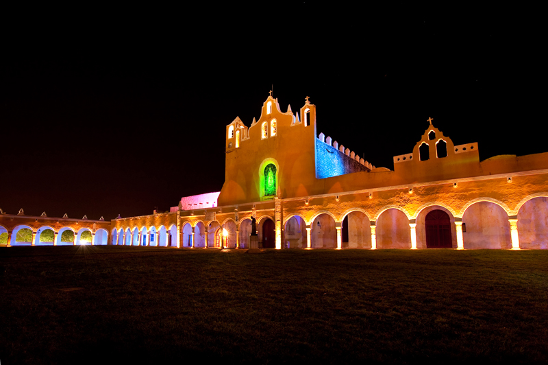Erstaunlich Izamal Show Mit Licht Und Sound