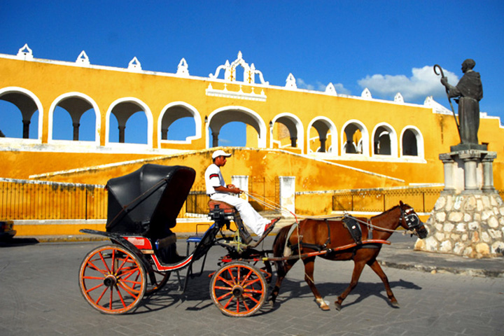 Incrível Izamal Show De Luz E Som