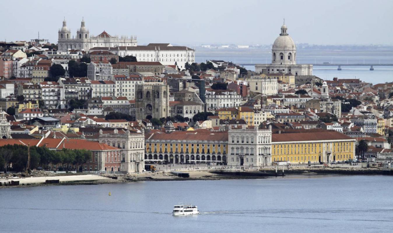 Old Town Lisbon Tour By Boat - Discover Lisbon From A New Perspective