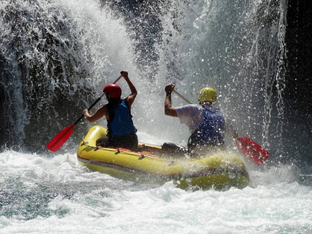 Kayaking Canyon Mreznica