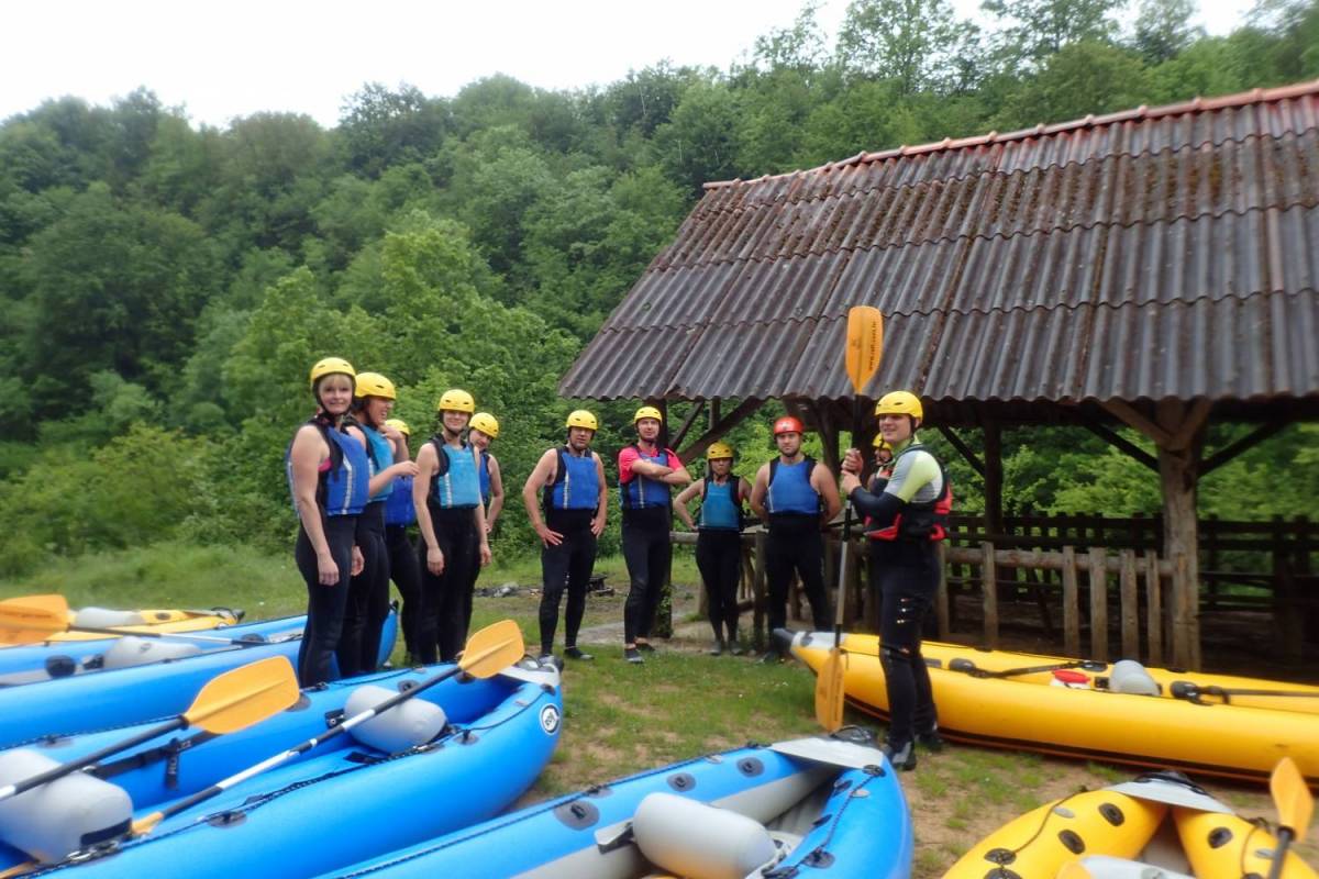 Kayaking Canyon Mreznica