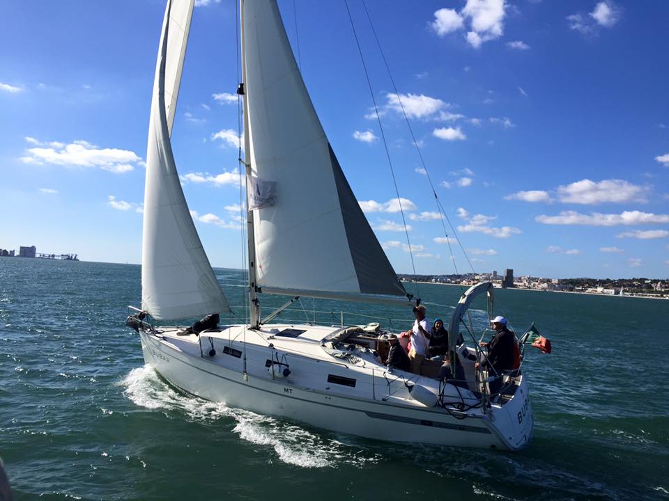 Sail And Sushi Tour - A Fantastic Leisurely Experience