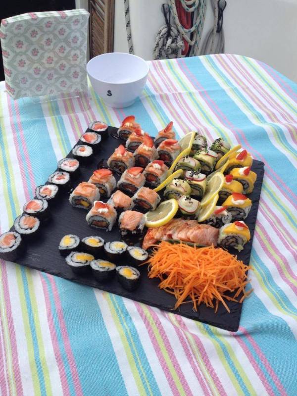 Sail And Sushi Tour - A Fantastic Leisurely Experience