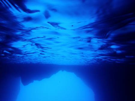 Desde Split: Cueva Azul, Hvar Y 5 Islas En Un Lujoso Barco