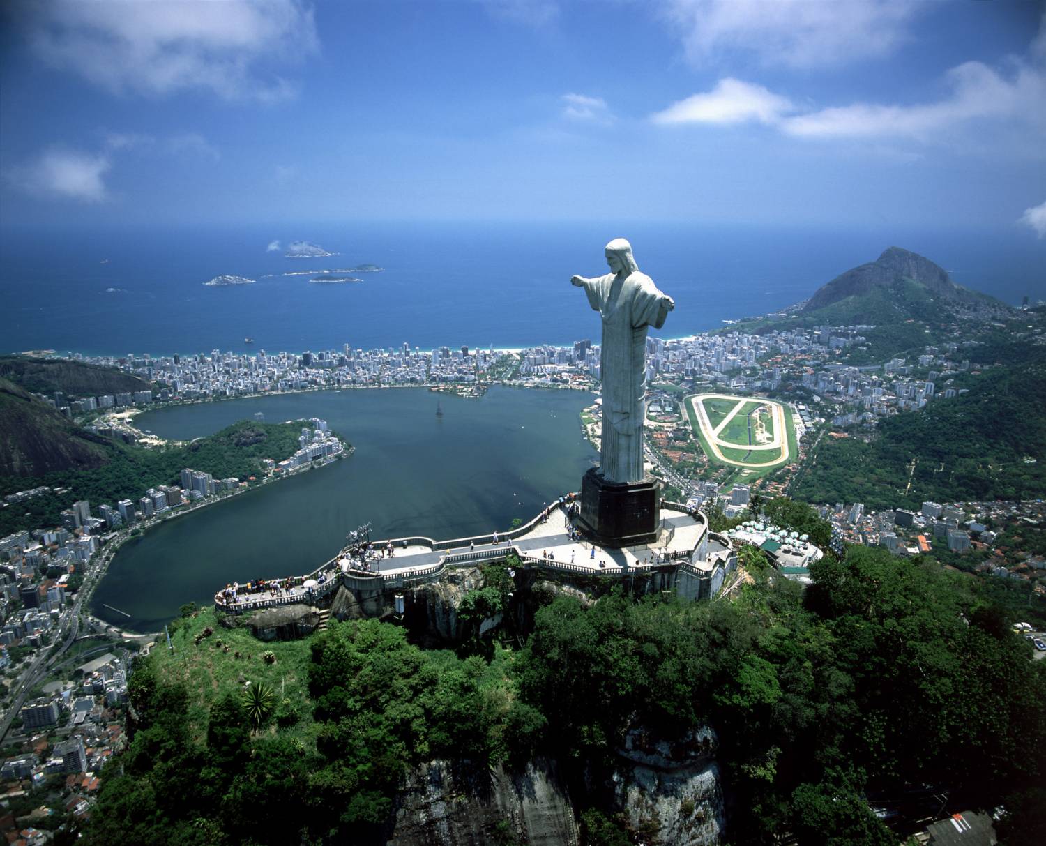 Tour Of The Statue Of Christ The Redeemer Staircase Selaron And Sugar Loaf Rio De Janeiro Experitour Com