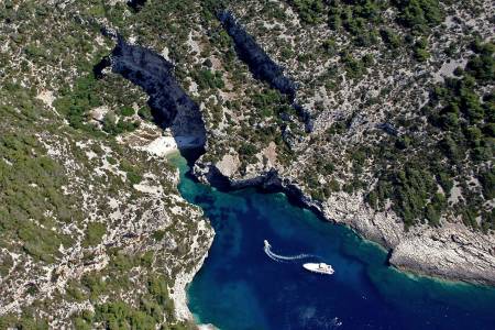 De Split: Passeio De Barco Semi-Rígido Até À Gruta Azul, Hvar E 5 Ilhas