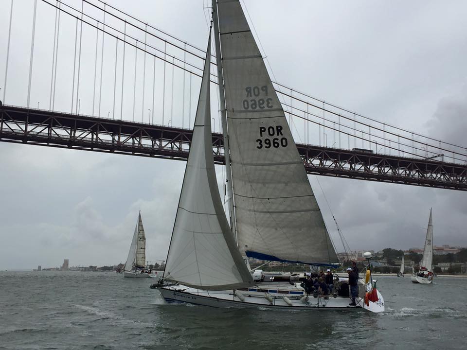Sail And Sushi Tour - A Fantastic Leisurely Experience