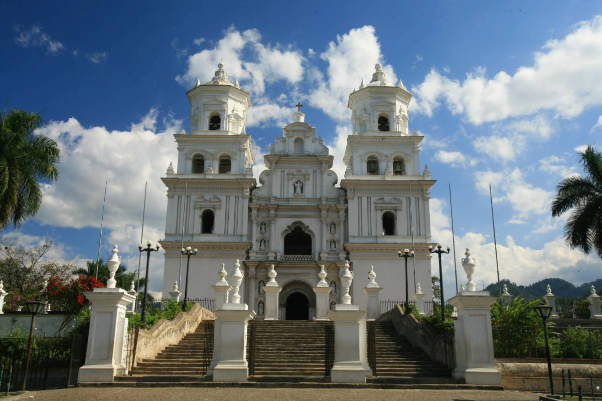 5 Fantastic Days In Guatemala, Departing From Merida, Mexico