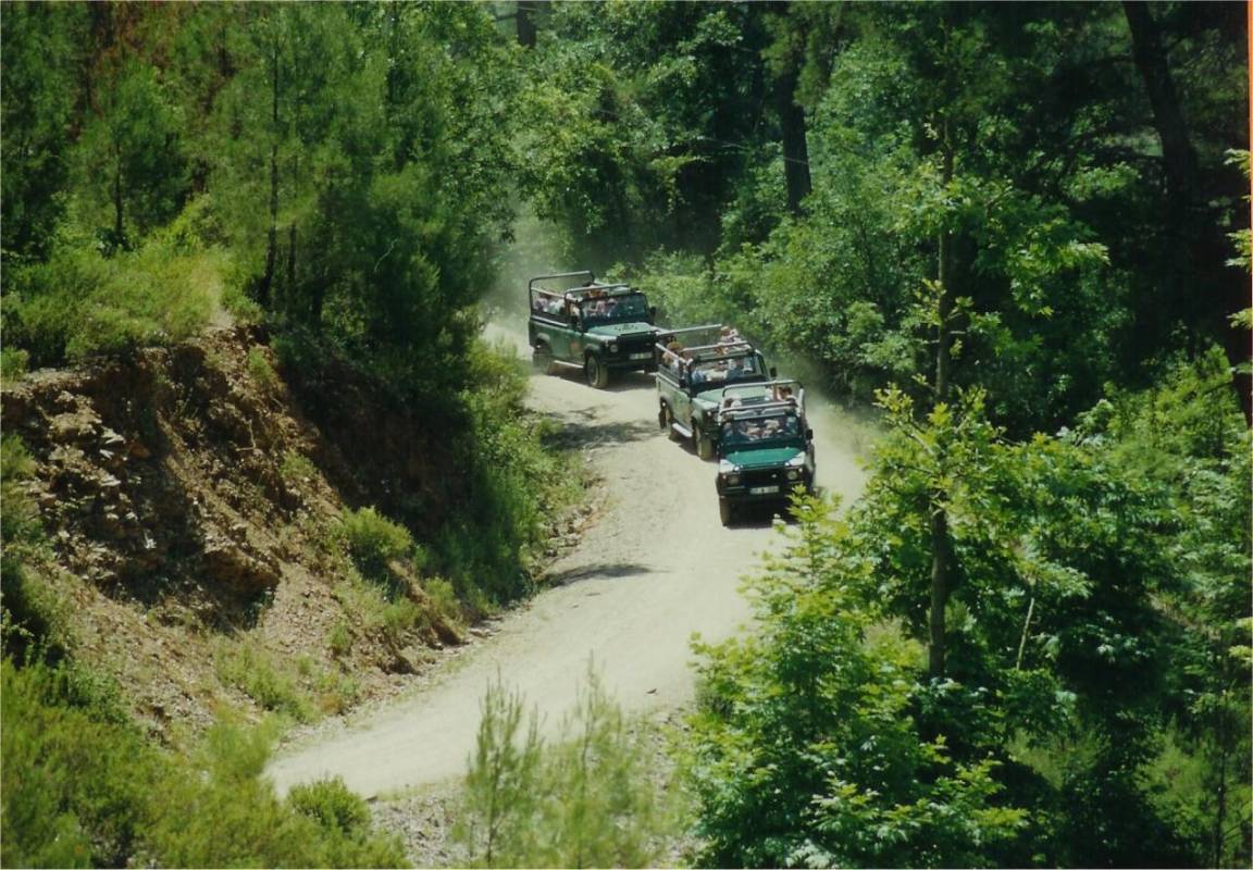 Jeep Safari With Lunch At Dimcay River