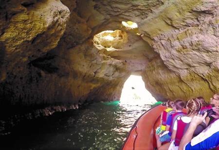 2 Hours Benagil Caves Boat Trip From Ferragudo