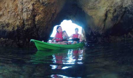 4 Stunden Kajakfahren An Der Algarve-Küste Und Der Benagil-Höhle, Die Ferragudo Verlässt