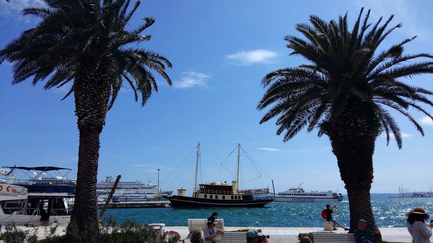 From Split: Full Day Cruise To Brač & Šolta Islands With Lunch