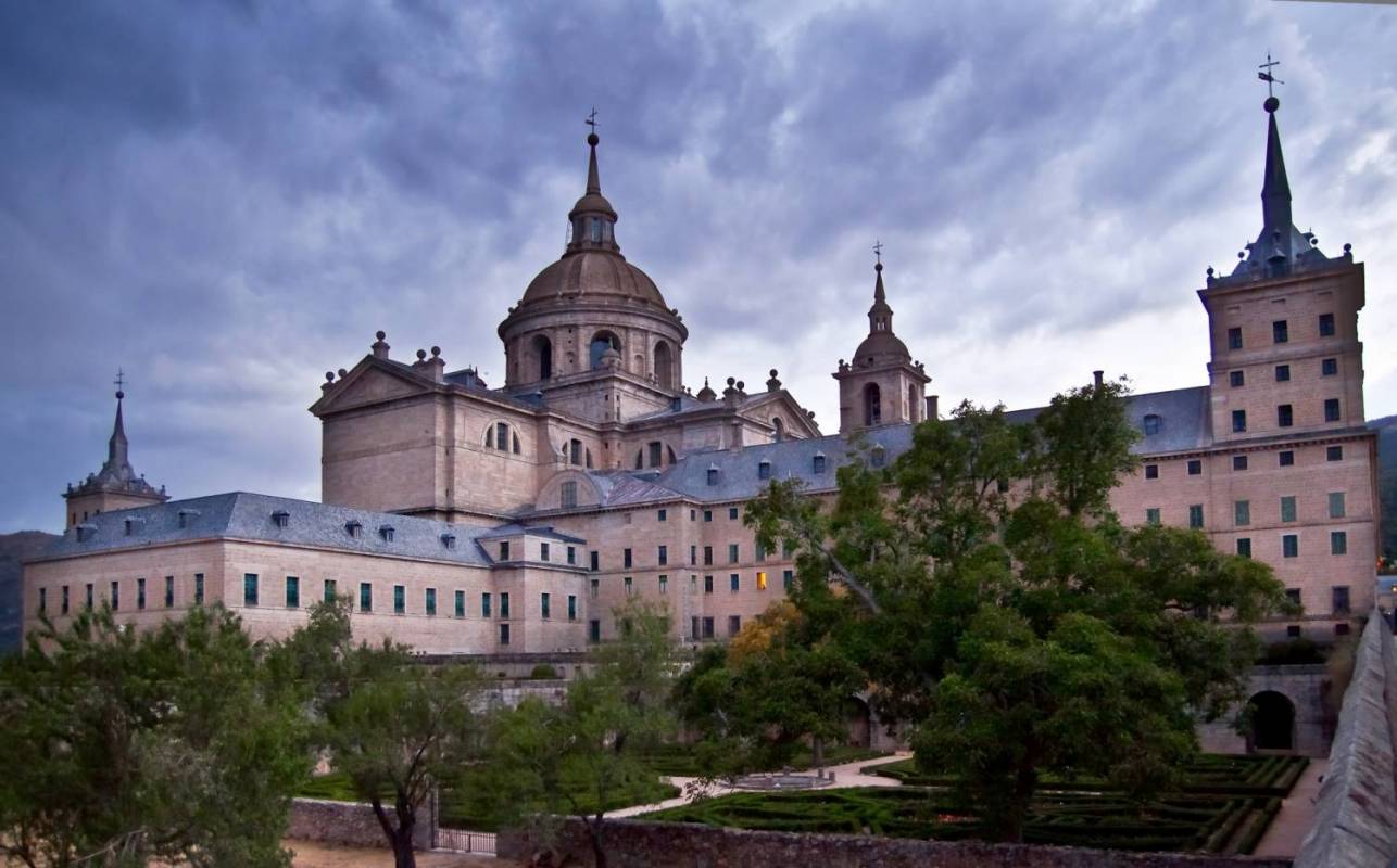 Escorial & Valley Half Day From Madrid