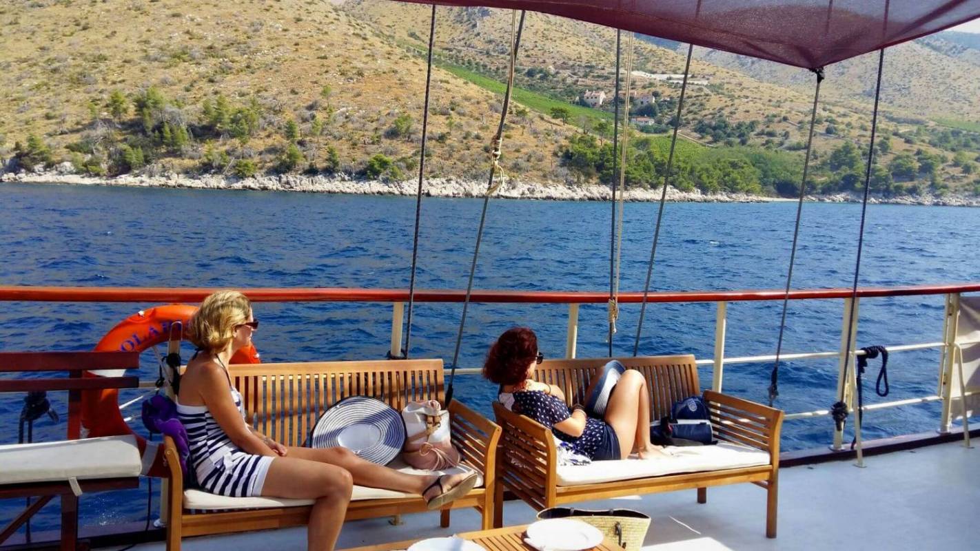 2 Hours Sunset Cruise On The Yacht Polaris In Split Riviera
