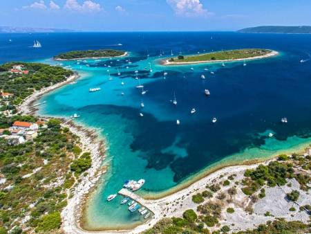 Excursion En Bateau D’une Journée À Blue Lagoon Et L’île De Solta Depuis Split Ou Trogir