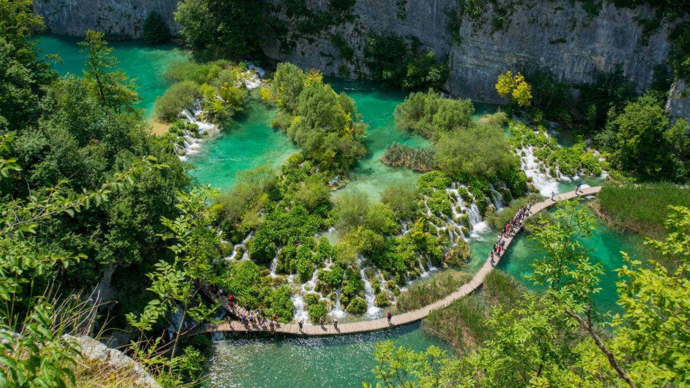 Plitvice Lakes Day Trip From Zagreb