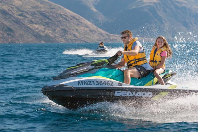 Queenstown Visite Guidée En Jet Ski D'une Heure Sur Le Lac Wakatipu