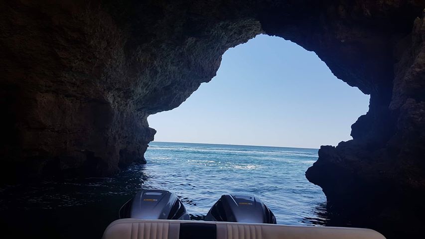 2-Hour Boat Tour For Photography In The West Coast Of Algarve